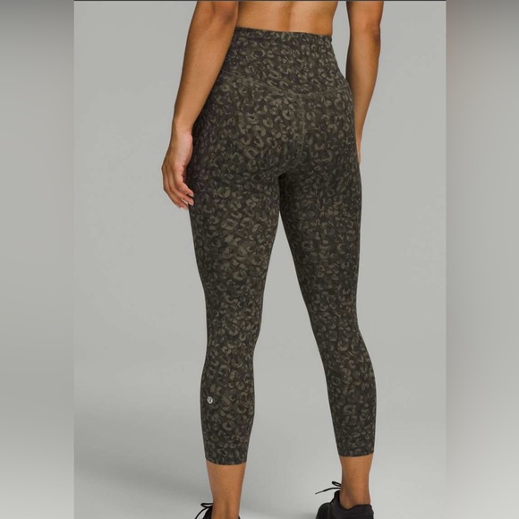 Lululemon Base Pace High-Rise 23"
Intertwined Camo Medium Olive (Size 4) - Picture 2 of 7